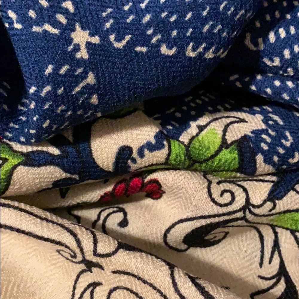 New XL 100% Wool Super Soft Scarf Wrap - Picture 7 of 8